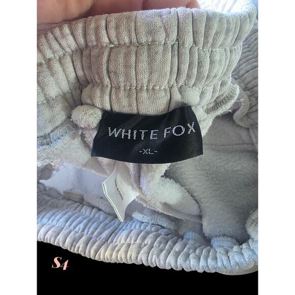 White Fox Boutique Vol 3 Offstage Sweatsuit Frosted T:L/XL & B:XL*S4 - Picture 4 of 10